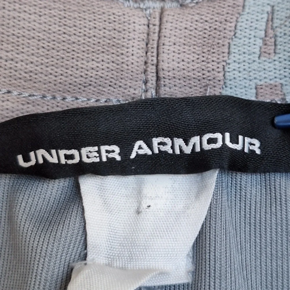Under Armour Athletic Shorts Men Large Gray Neon Green Loose Fit Activewear Gym